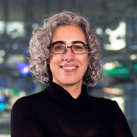 Portrait photo of Eti Ben-Simon.