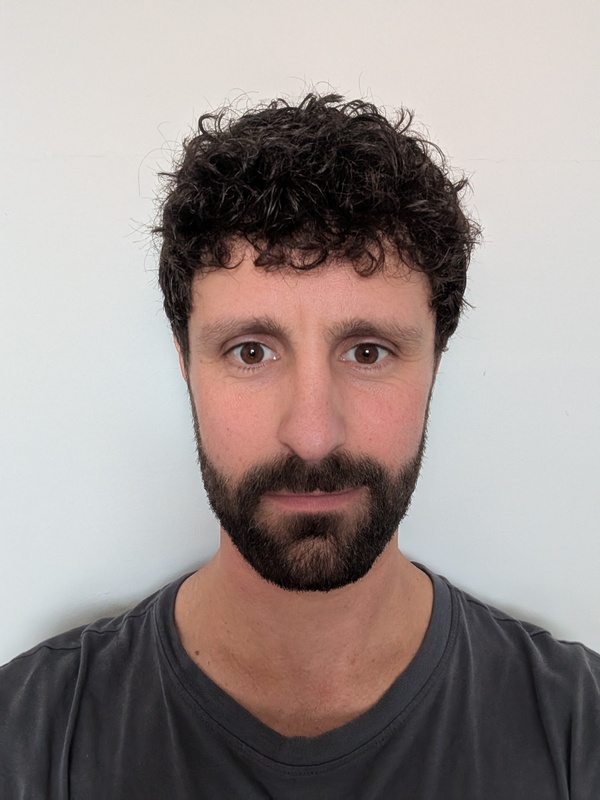 Dr Jon Roozenbeek