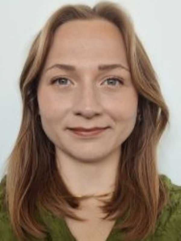  Katarzyna Mojescik
