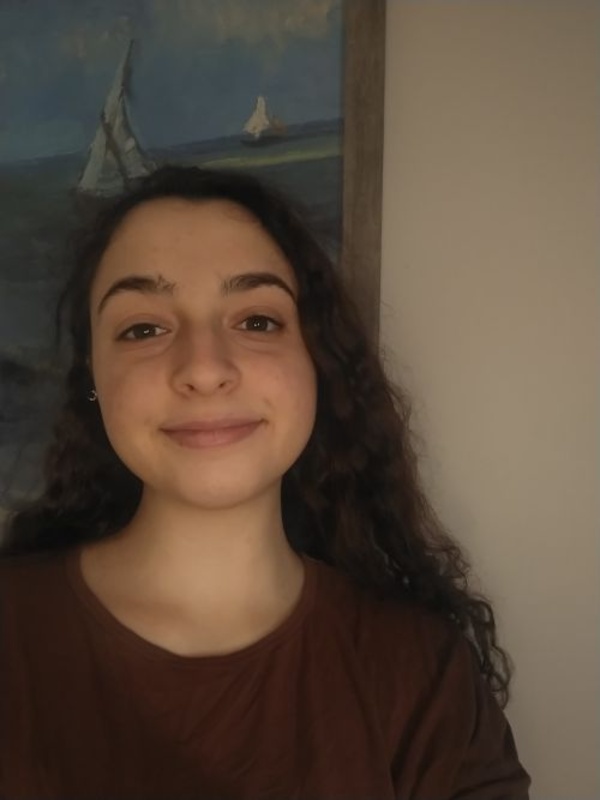  Maya Haklai