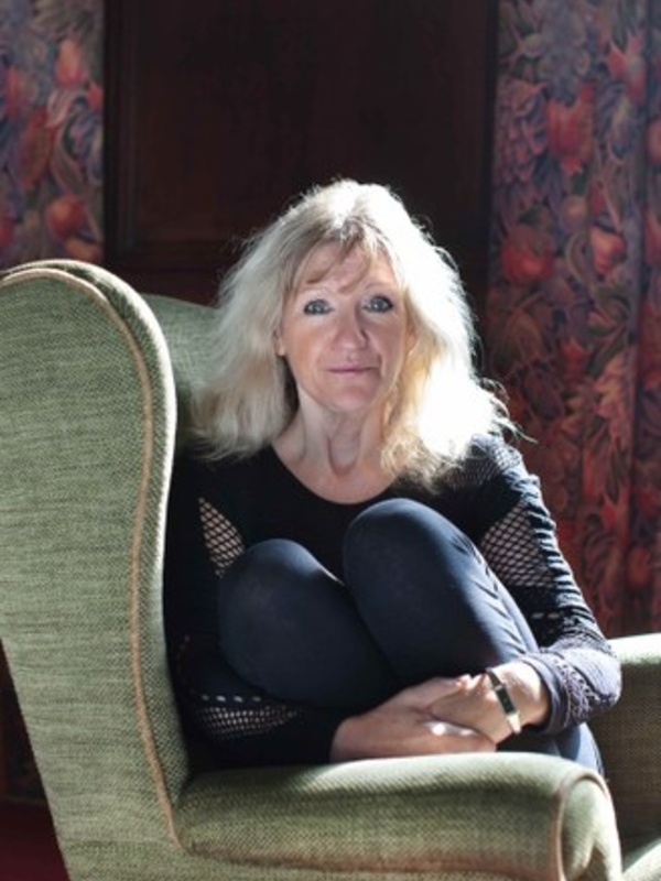 Professor Nicola Clayton