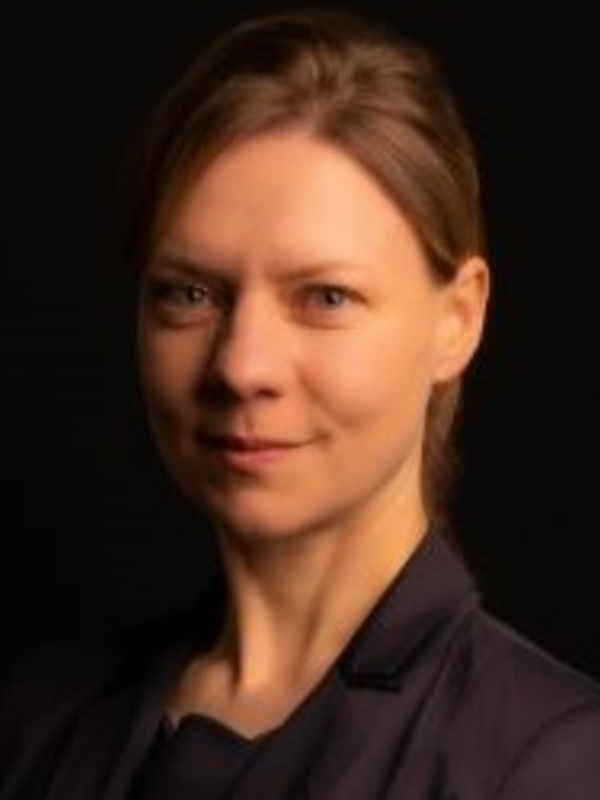 Dr Andrea Greve